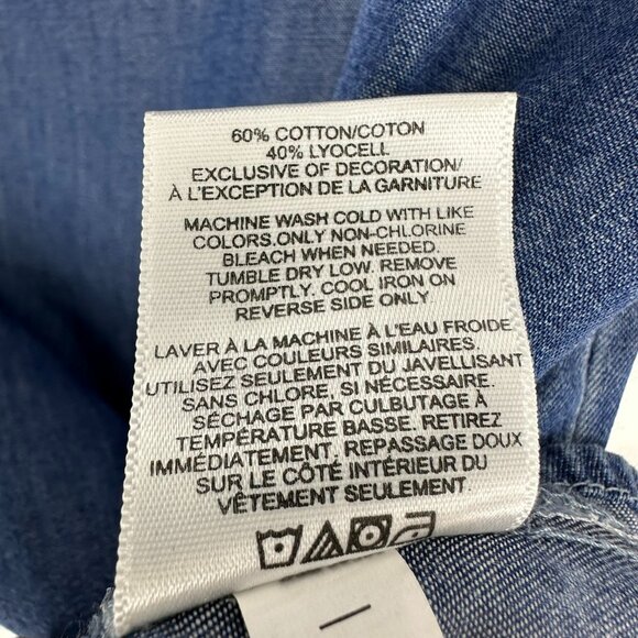 3/$25 Express Chambray Embroidered Floral Rose Top S Bell Sleeve Blouse Blue Red - Picture 7 of 7